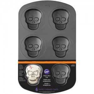 Wilton Mini Skull Treat Pan